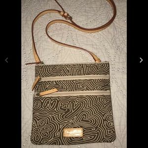 Dooney & Bourke Crossbody Logo Bag Strap Tan Brn